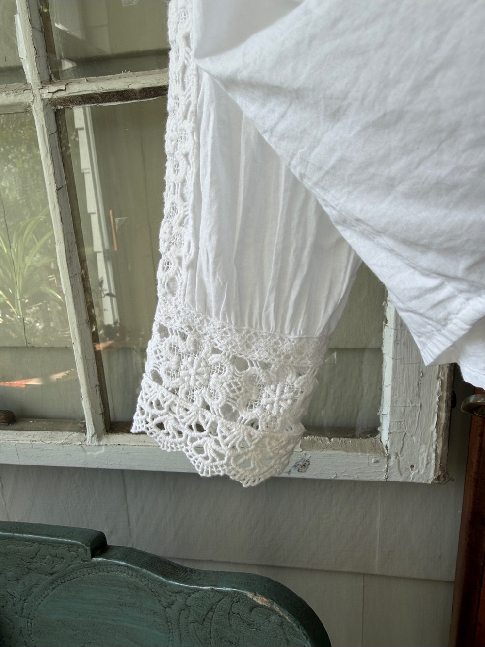 Women's White Lace-Trim Button-Down Shirt - Picture 2 of 11